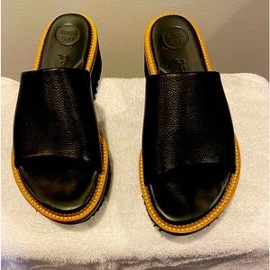 Paul Green open back sandals in size 39. Black leather New with receipt.